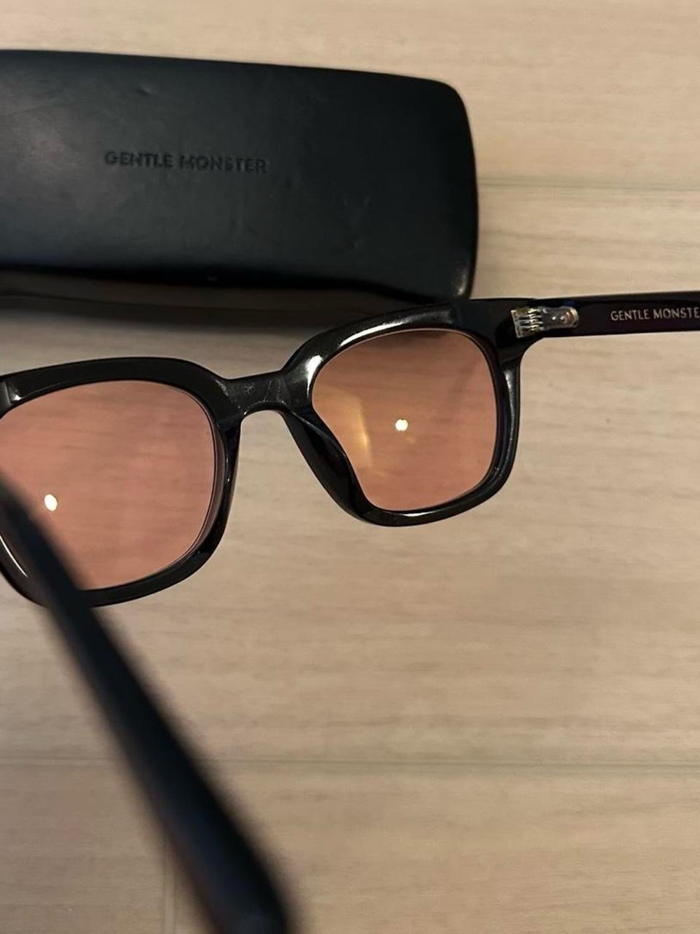 Gentle Monster Black Sunglasses  | Pink Tinted Lenses - Picture 4 of 4